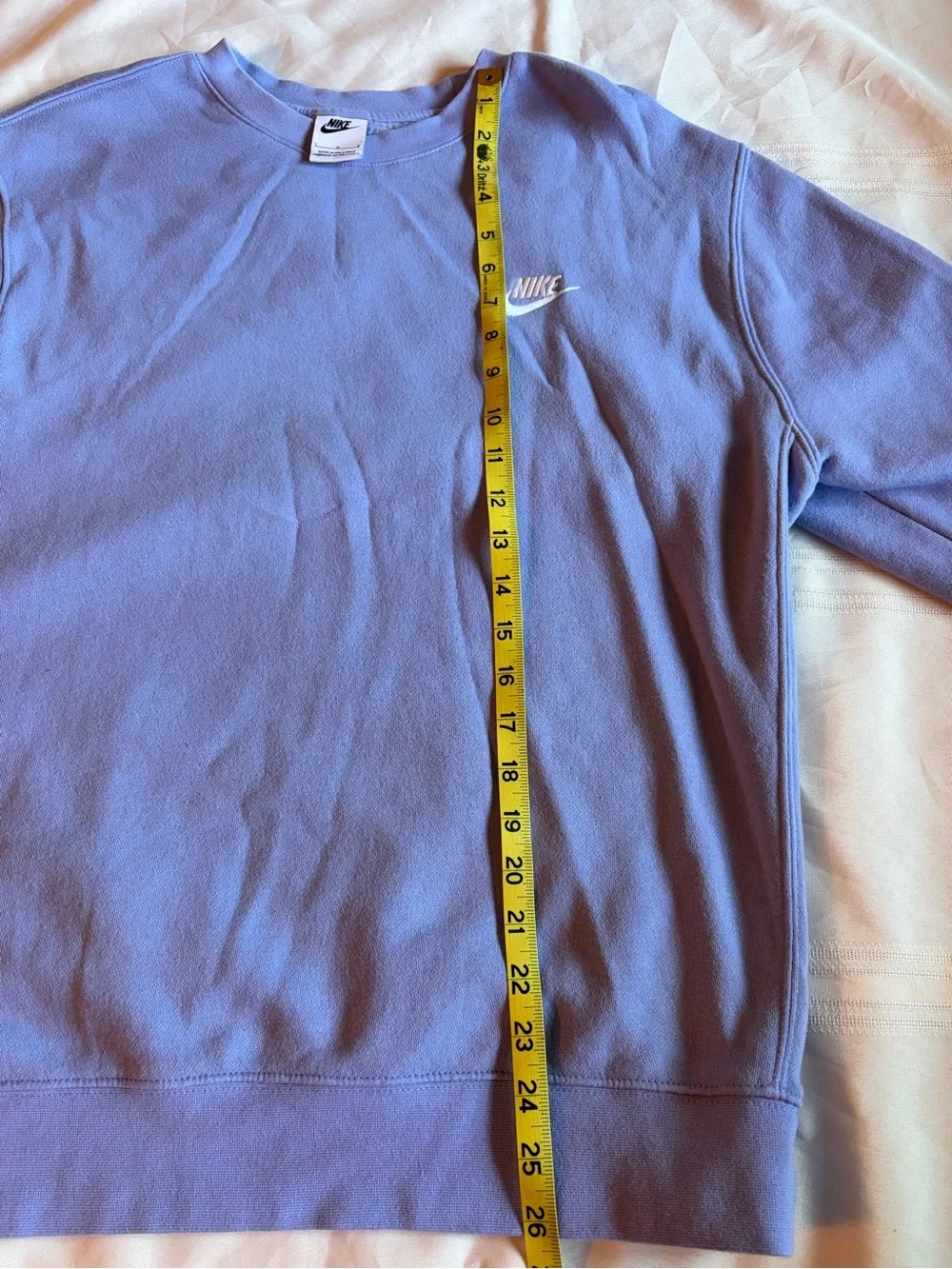 Nike Men's Light Purple Crewneck Sweatshirt